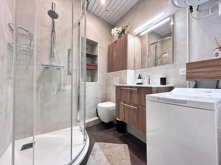 Grand T2 Cozy Avec Balcon Proche De Royatonic - 12 Rouzaud Apartment Bagian luar foto